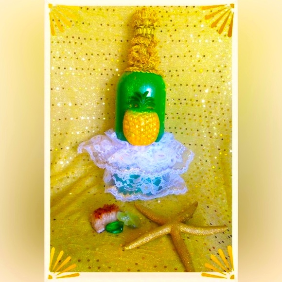 Hand Crafted Bottles &Pillow Set Pineapple Princess Passion Flower-Scented - Picture 3 of 5